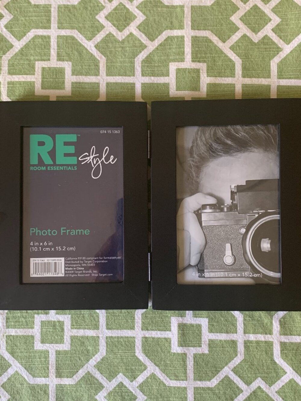 Room Essentials RE Style Black Wooden Hinged Double Photo Frame 4 in x 6 in